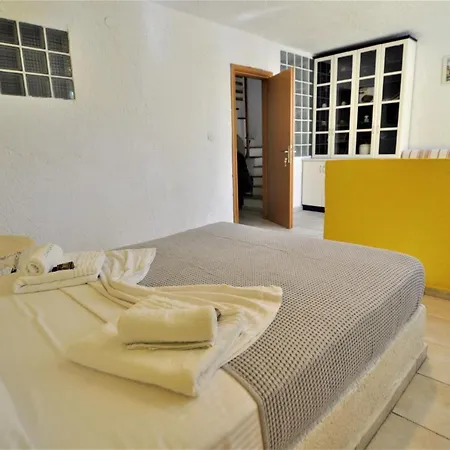 Holiday home Zennova #15 Naftilos Family Summer House